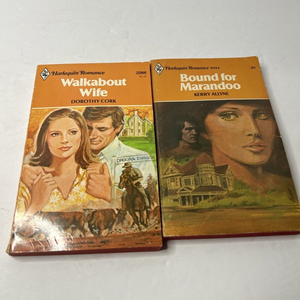 Lot of : HARLEQUIN ROMANCE PB Novels Vintage